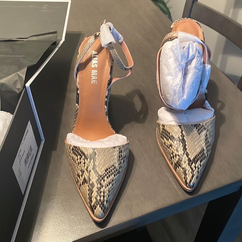 Alias Mae Layton Heel - Beige Snake NWT